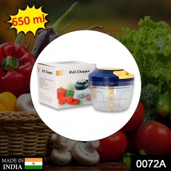 Chopper with 4 Blades for Effortlessly Chopping Vegetables and Fruits for Your Kitchen (650ml)